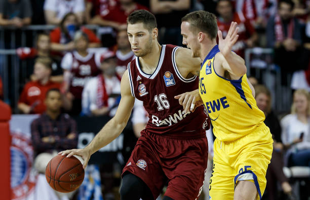 微笑刺客 微笑刺客