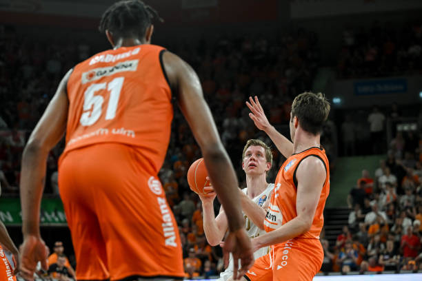 以今年自由 以今年自由