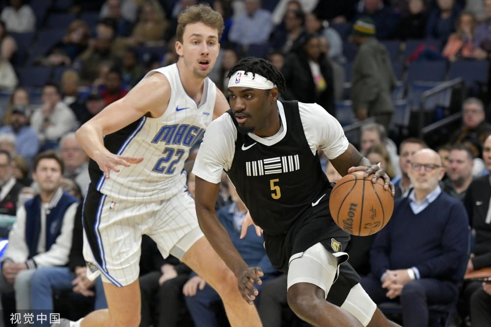 然成了焦点 然成了焦点