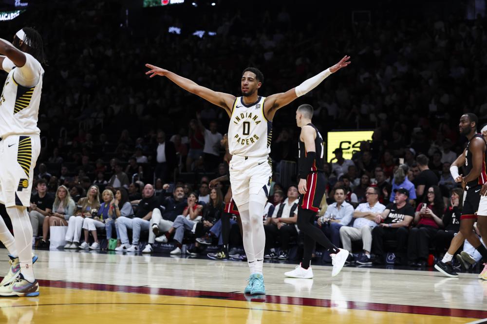 更是篮球文 更是篮球文