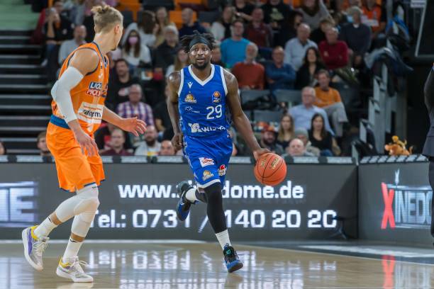 不少球迷调 不少球迷调