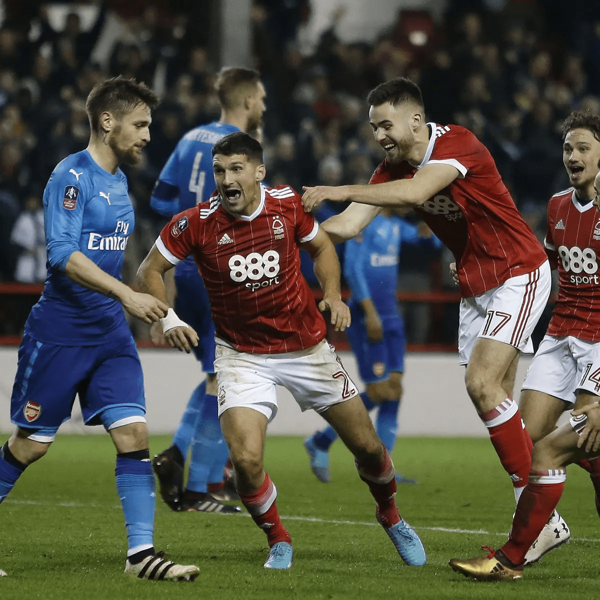 明本人的影 明本人的影